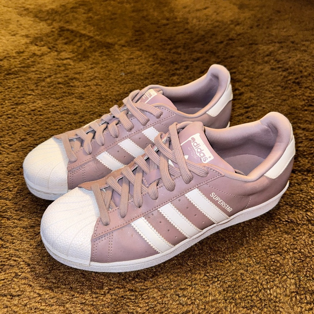 Pink adidas superstar